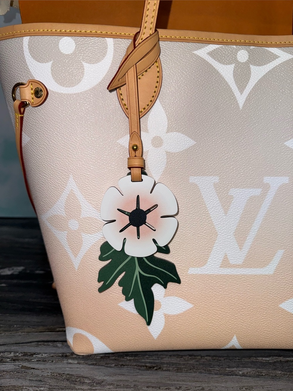 Louis Vuitton By The Pool Neverfull MM Mist/Brume - Picture 3 of 16